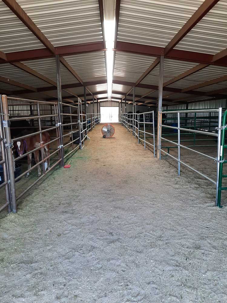 Inside Barn Cntr Isle